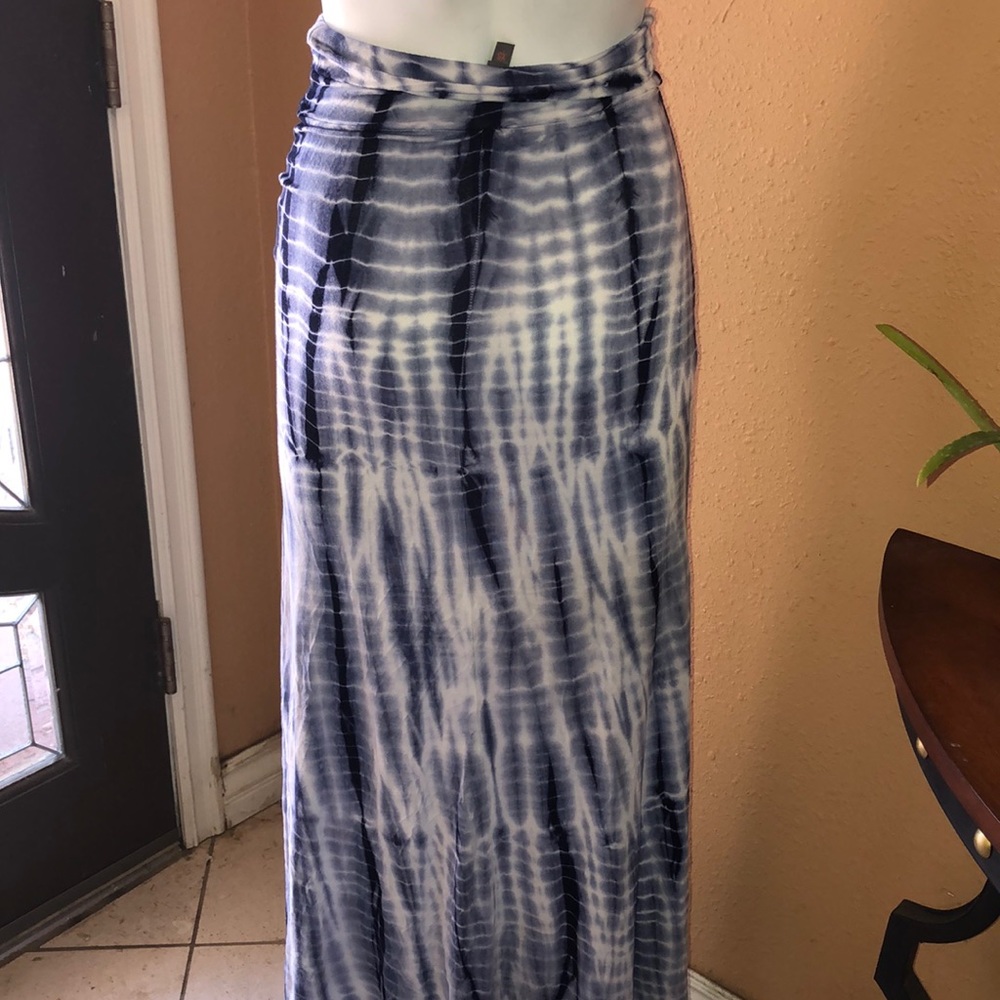 Jesse and J maxi skirt
